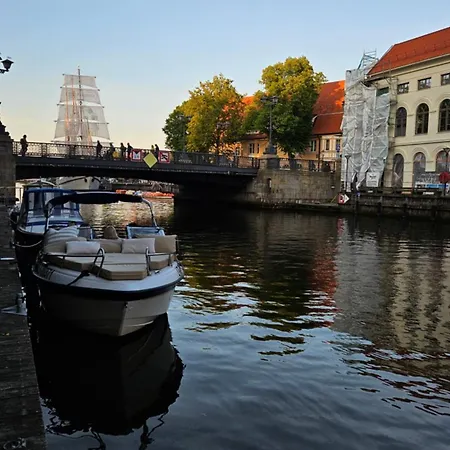 Privatus Plaukimas Pramoginiu Kateriu Vellamo Botel Klaipeda